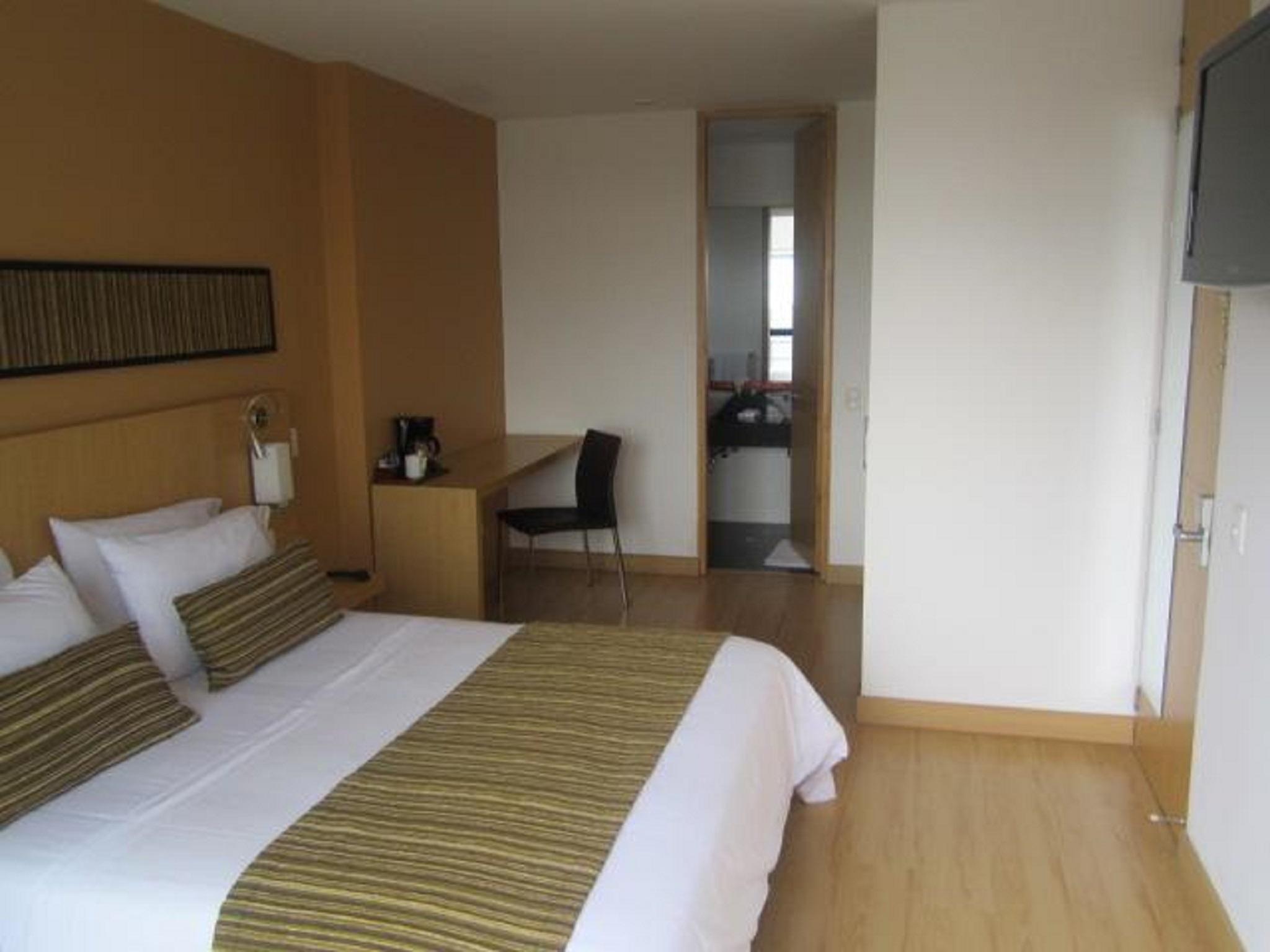 Hotel Dorado Ferial Bogotá Exteriör bild