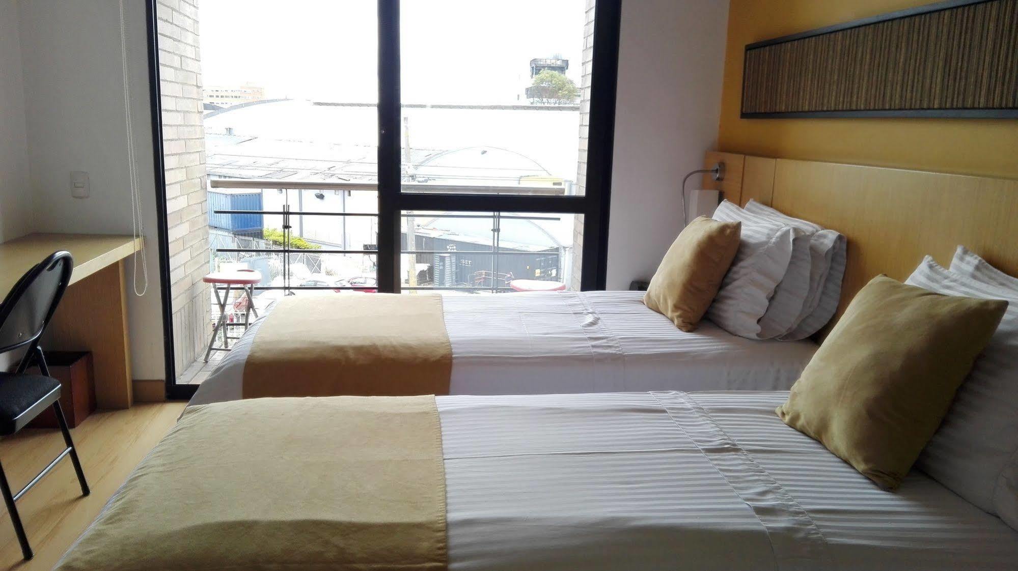 Hotel Dorado Ferial Bogotá Exteriör bild